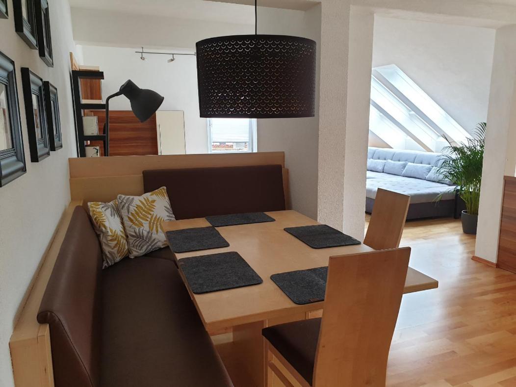Dachgeschoss-Apartment In Landeck - 140M² Eksteriør billede